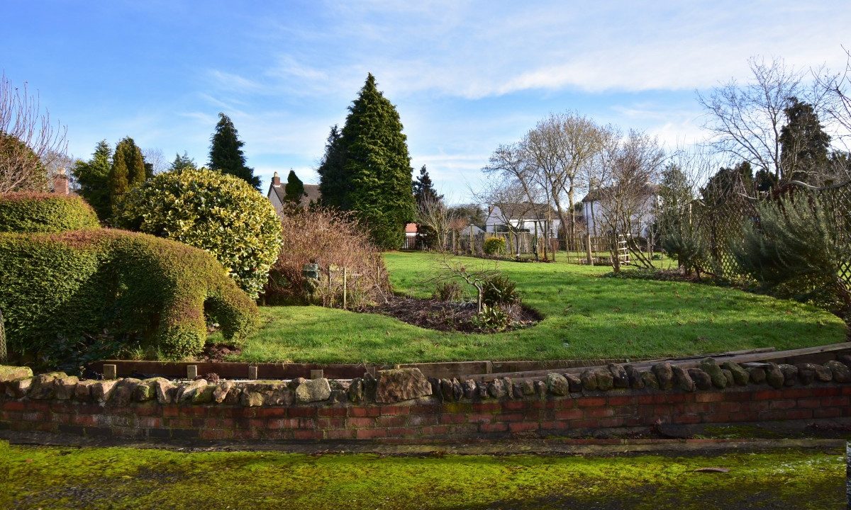 2 Clarement Villa Coleshill Road Furnace End Garden from driveway